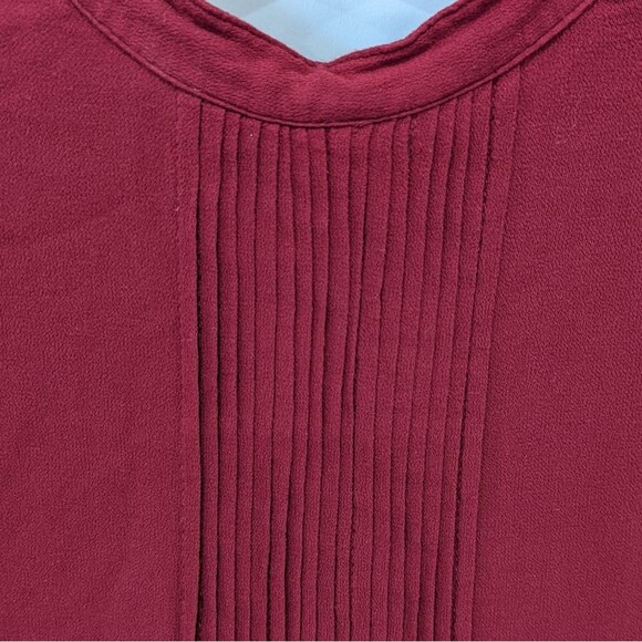 Old Navy dark red cranberry burgundy pleated bump friendly tunic shirt size xs - Picture 5 of 6